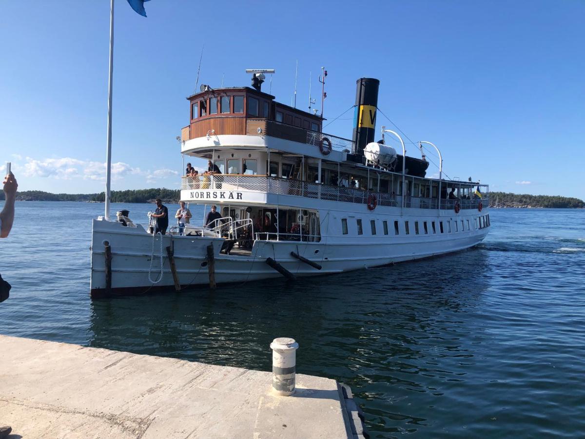 Semesterhus I Stockholms Skaergard, Runmaroe Vaermdoe Namdo Eksteriør billede